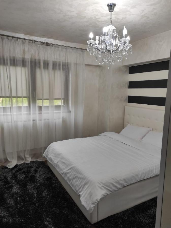 Apartament Lux Ultracentral Craiova Exterior foto